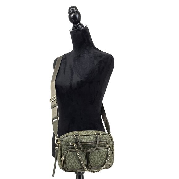 MK Michael Kors Elliot MD Utility Camera Messenger in Olive - Picture 1 of 14